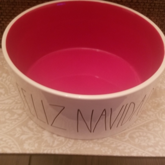 Rae Dunn Feliz Navidad Large Ceramic Bowl NWT. - Picture 2 of 3